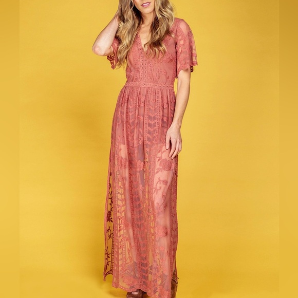 Socialite Dresses & Skirts - Nordstrom Socialite Lace Maxi Dress in Pink